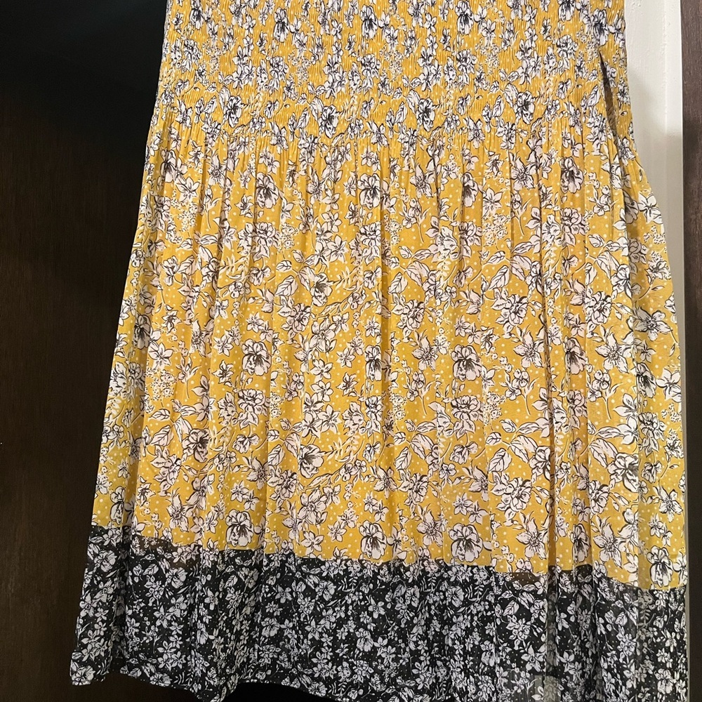 Max Studio Yellow and Black Floral Knee Length Skirt